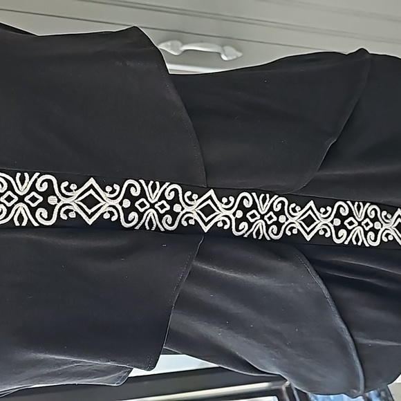 White House Black Market top size XXS. - Picture 2 of 5